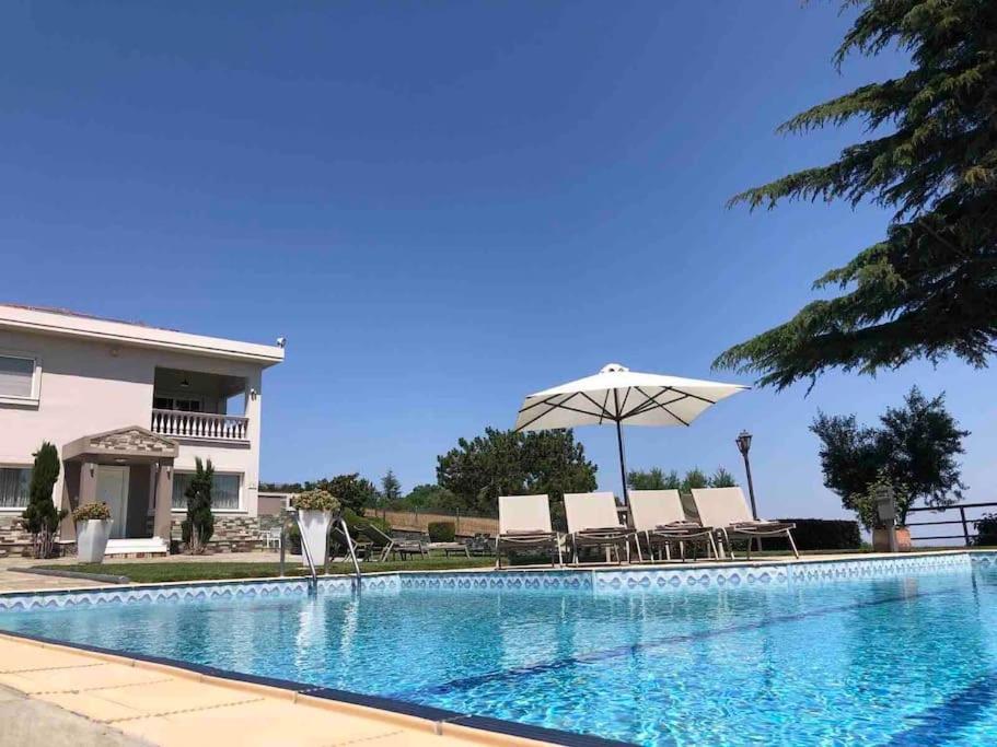 Casa Chrissy * Plagiarion