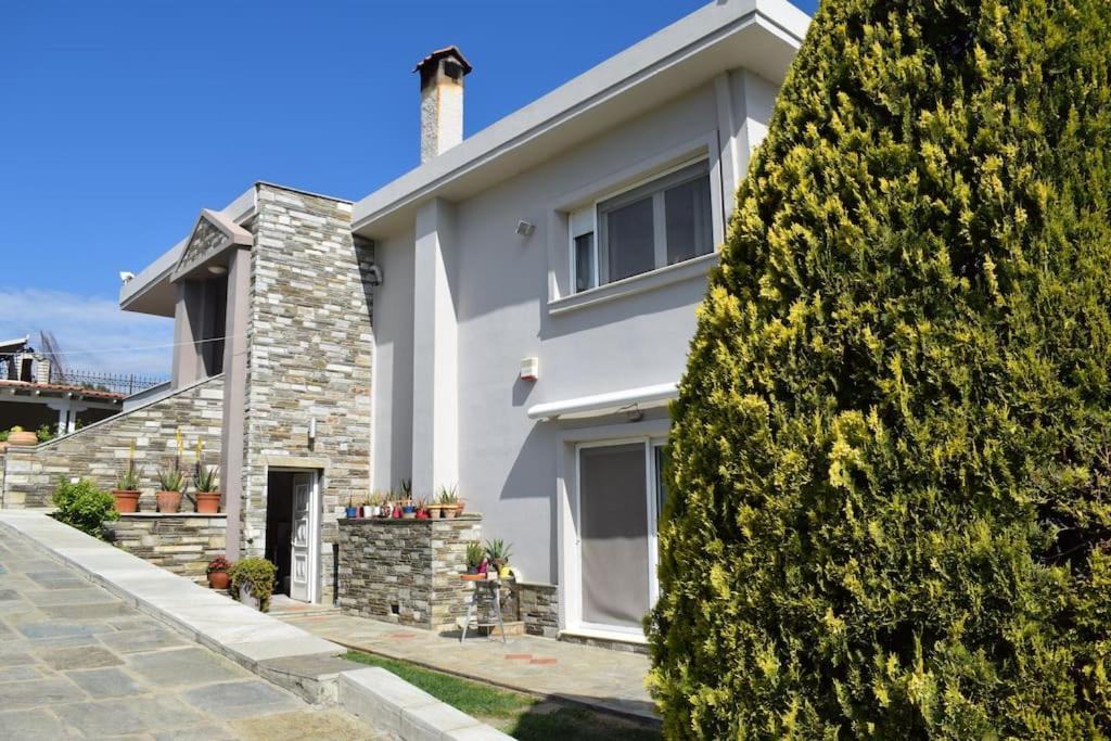 Casa Chrissy Villa *